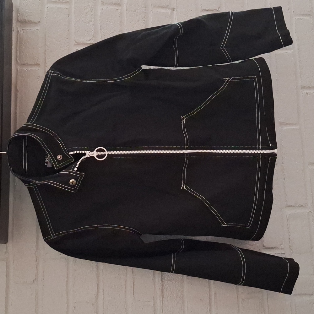 🏍 Black lightweight jacket. Small. Fibers by Barbara Lesser